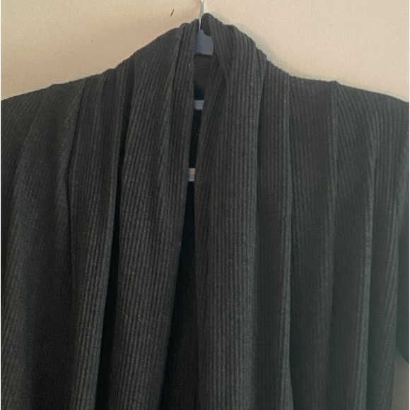 Timing gray sweater cardigan with faux pockets size large - Picture 5 of 7